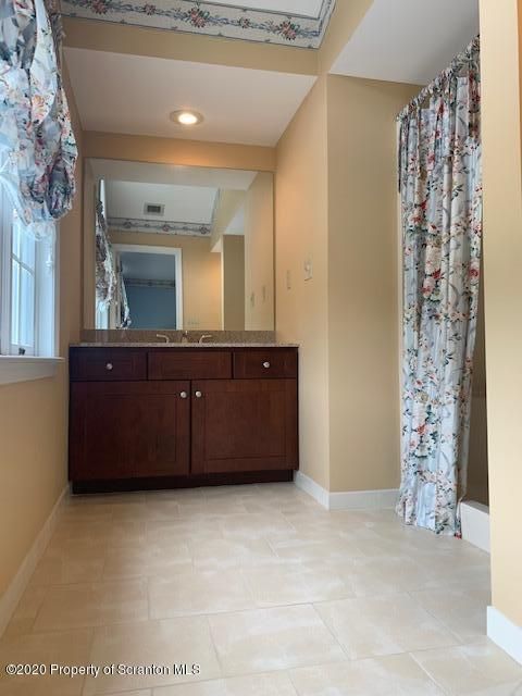 2808 Scranton Carbondale Hwy, Blakely, PA 18447
